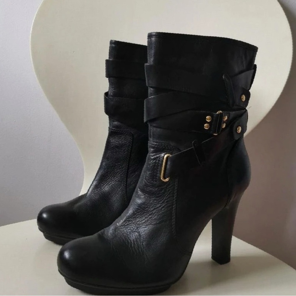 Black Leather studded tasteful ankle boots